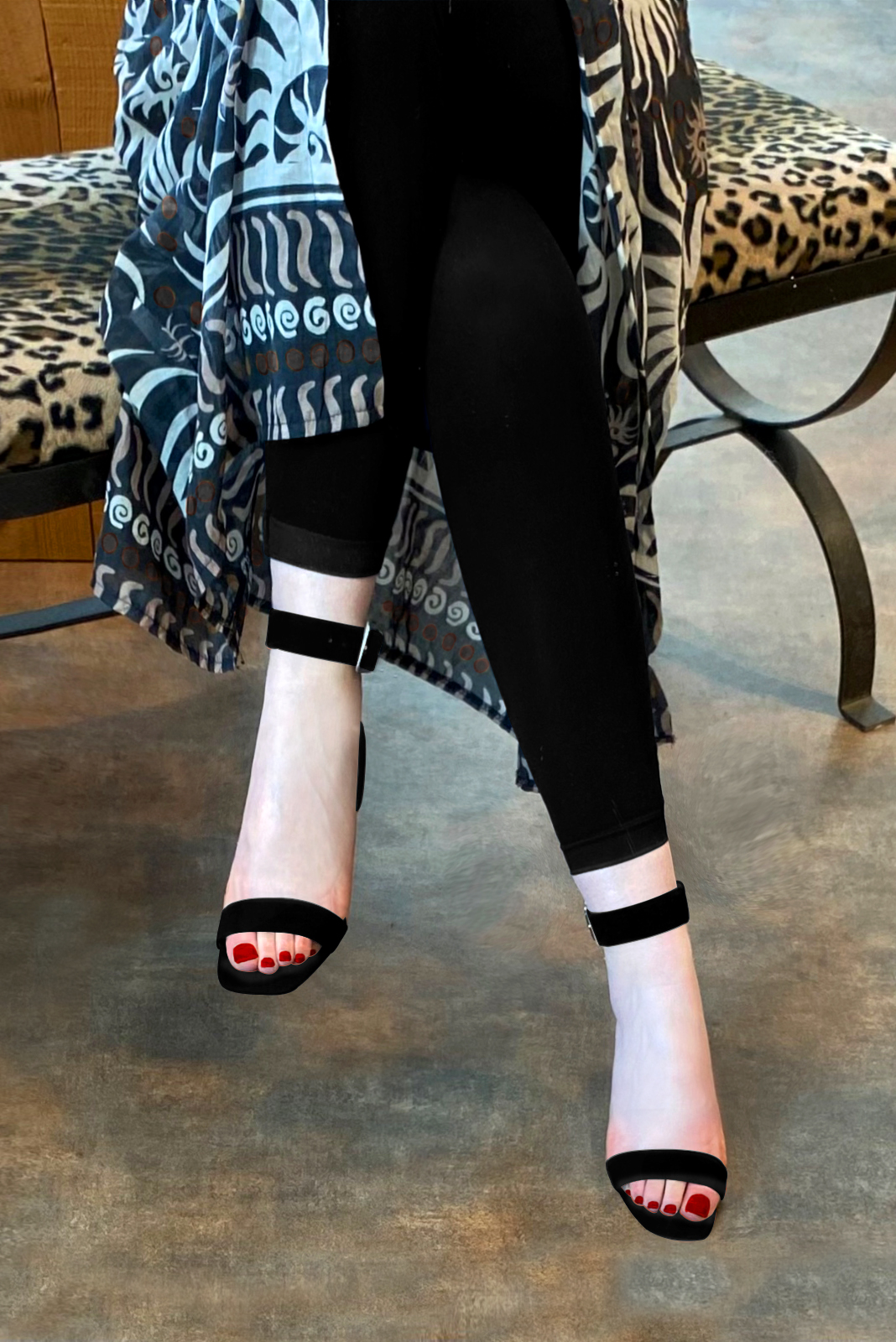 Matt black women's closed back sandals, with a strap around the ankle. Square toe. Medium spool heels. Worn view - Florence KOOIJMAN